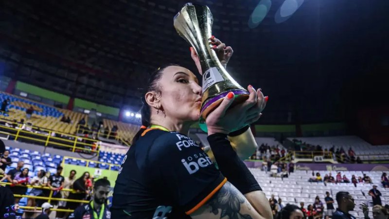 Tifanny, primeira e última mulher trans campeã&nbsp;brasileira?